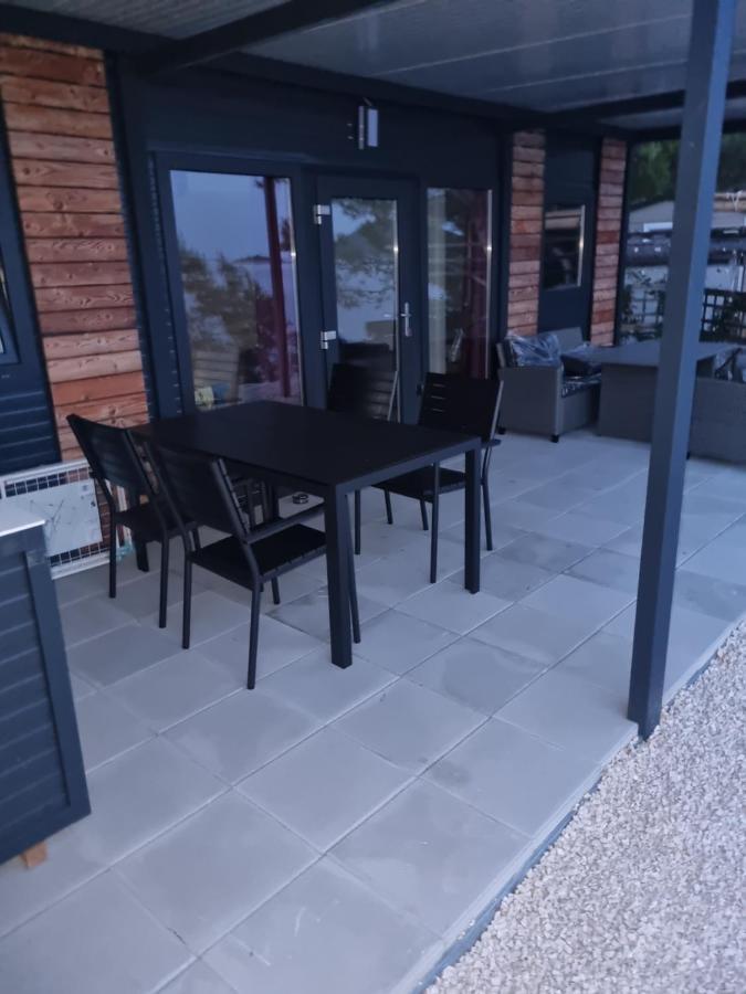 Hipo Camp Mobil Home Arta Pakoštane Esterno foto